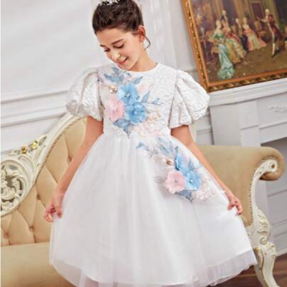 SHEIN White and Blue Floral Kids Dress size 11 It was only used once
